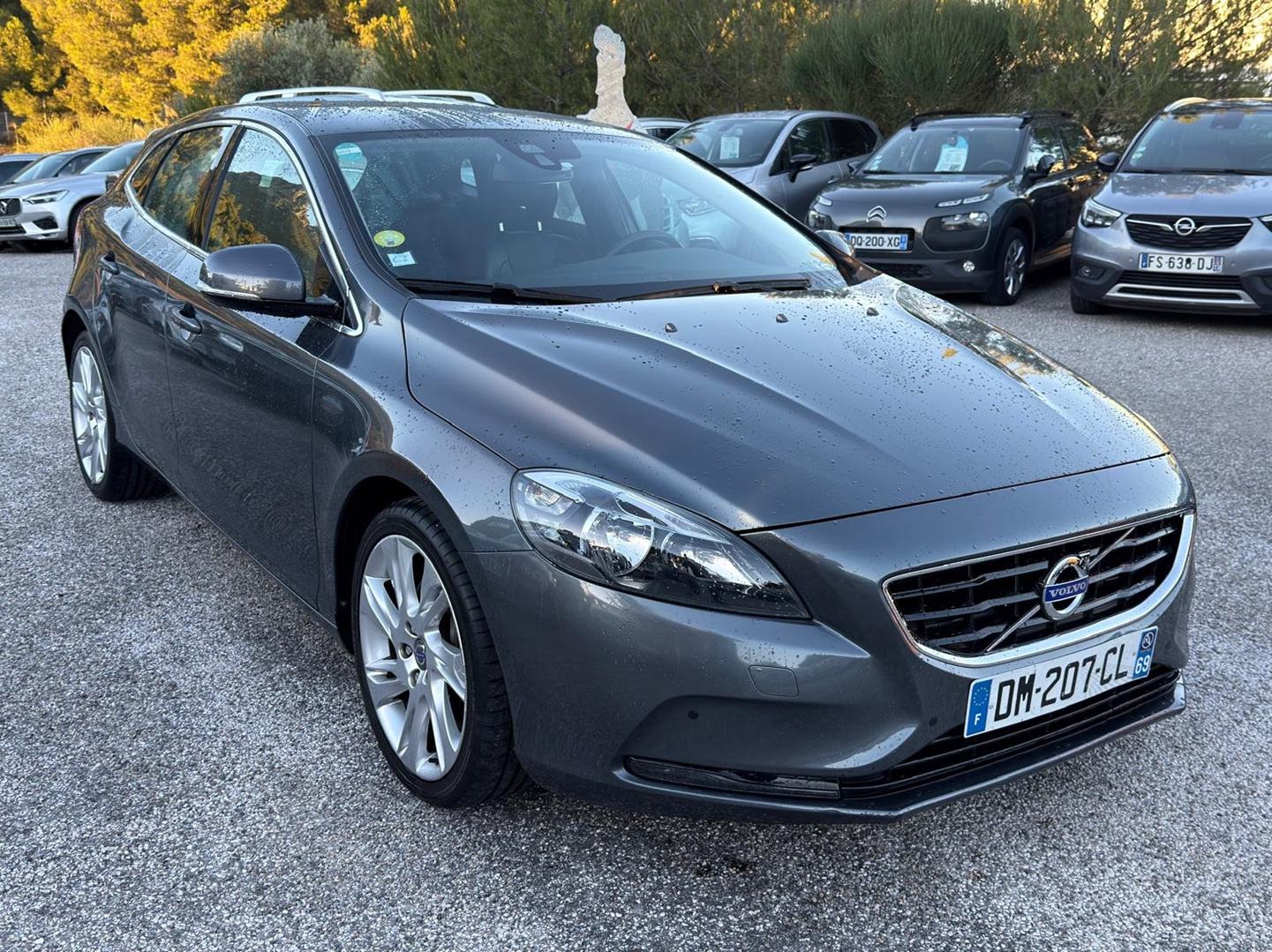 V40