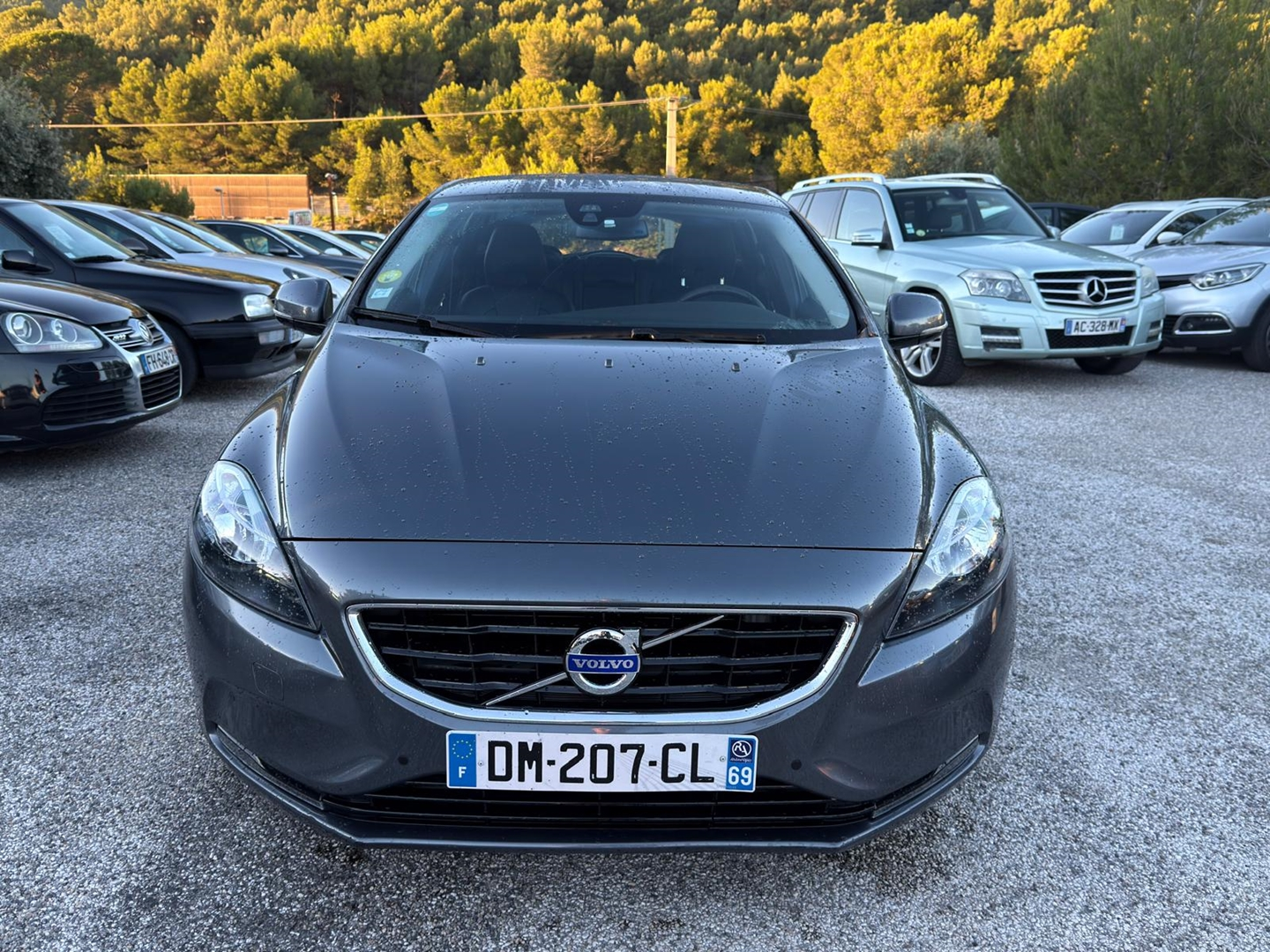 V40