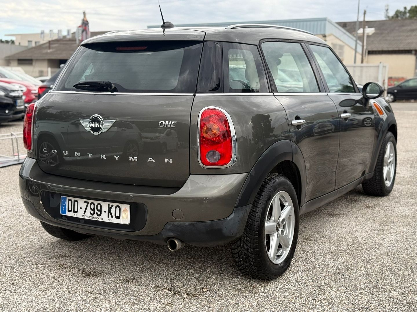 COUNTRYMAN