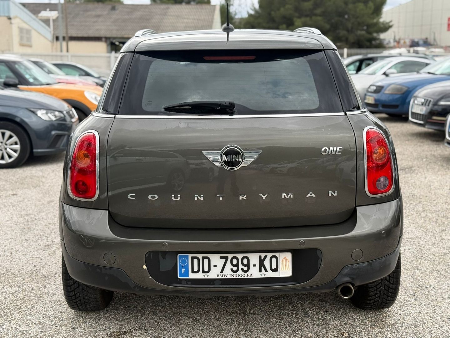 COUNTRYMAN