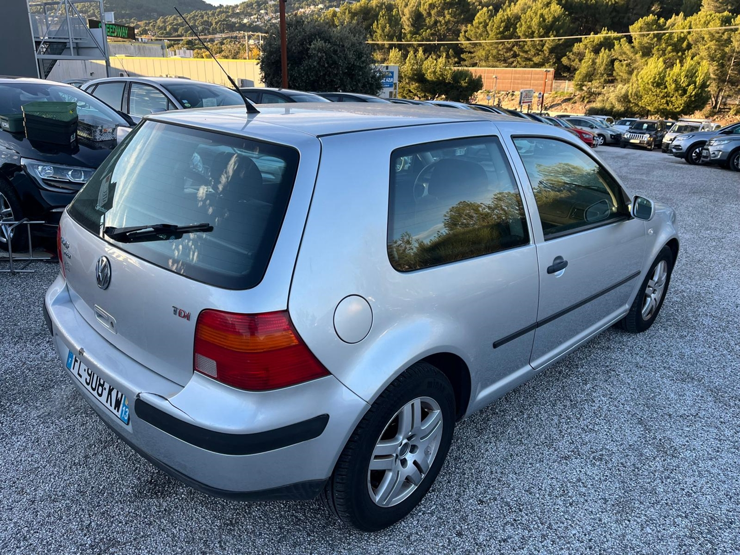 GOLF IV
