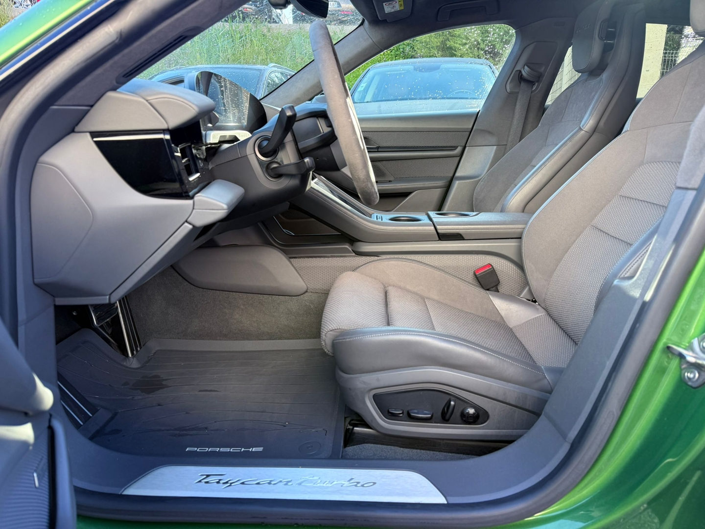 TAYCAN CROSS TURISMO