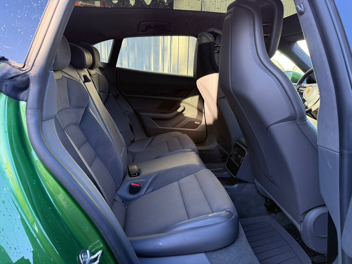 TAYCAN CROSS TURISMO