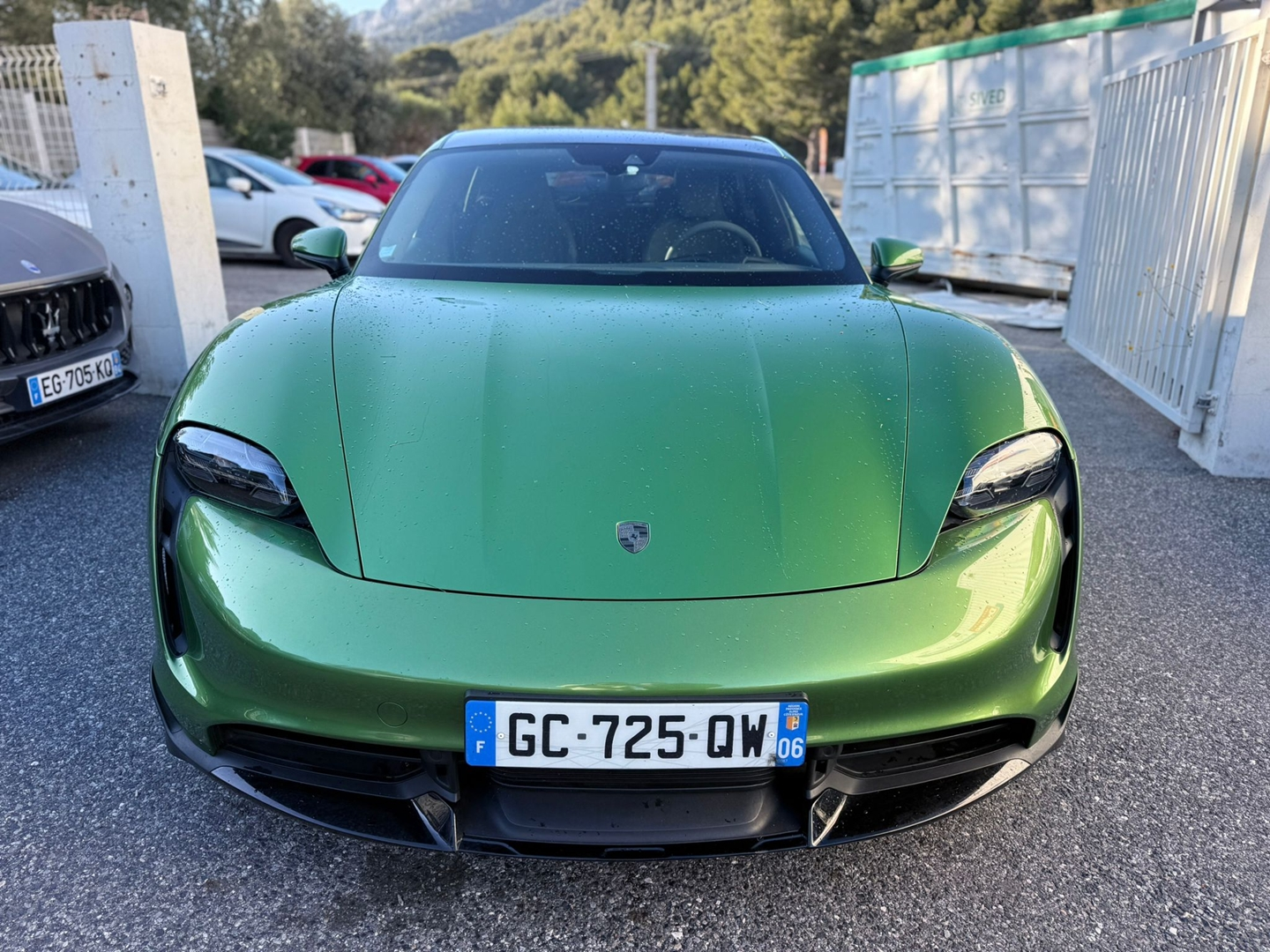 TAYCAN CROSS TURISMO