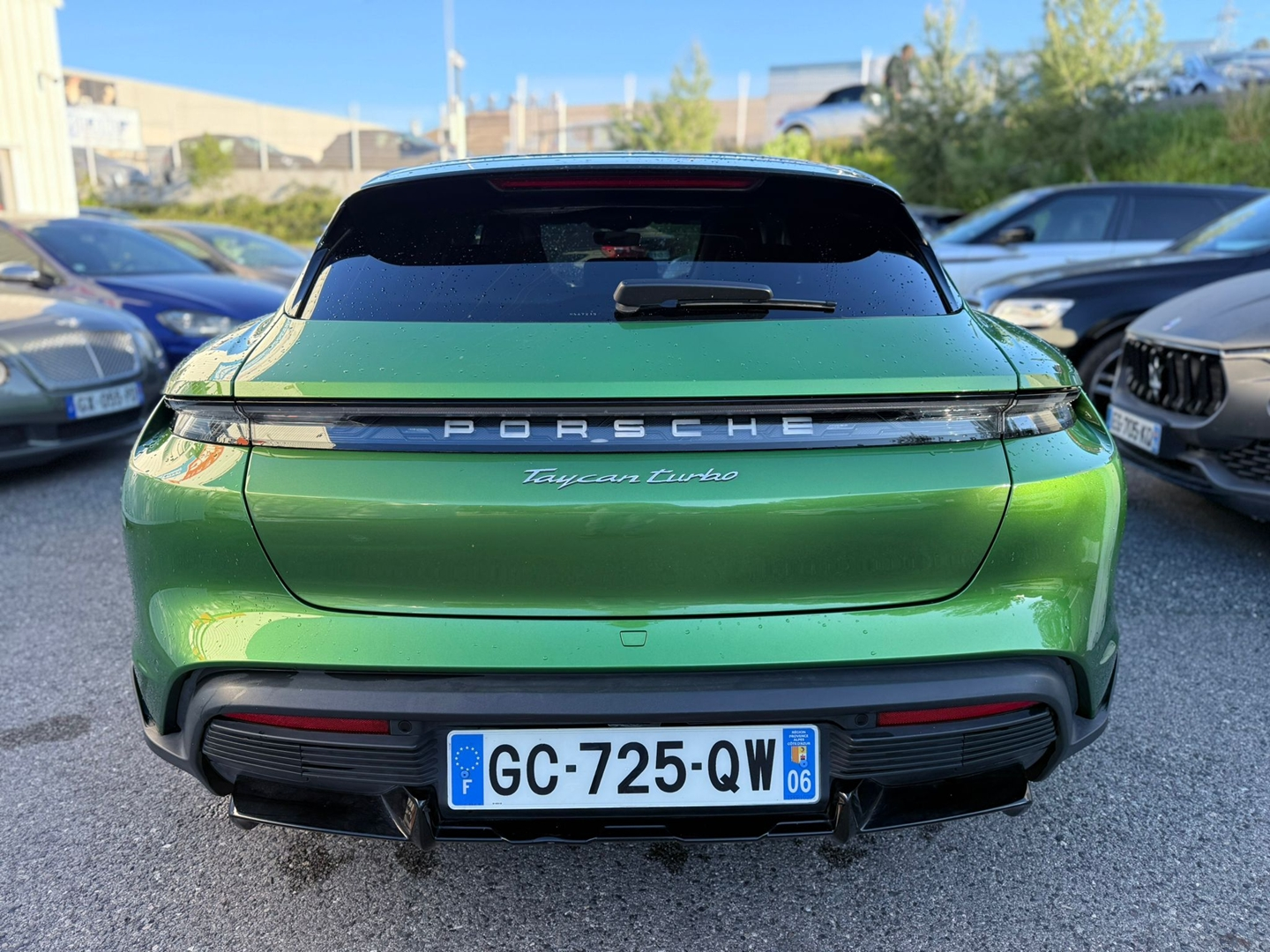 TAYCAN CROSS TURISMO