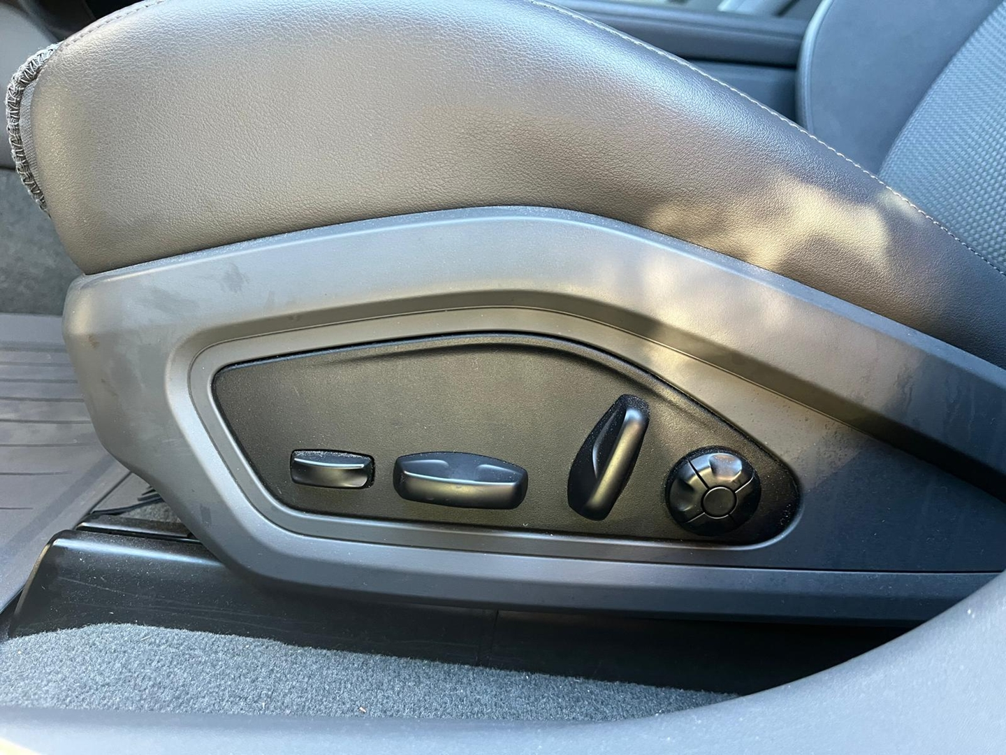 TAYCAN CROSS TURISMO