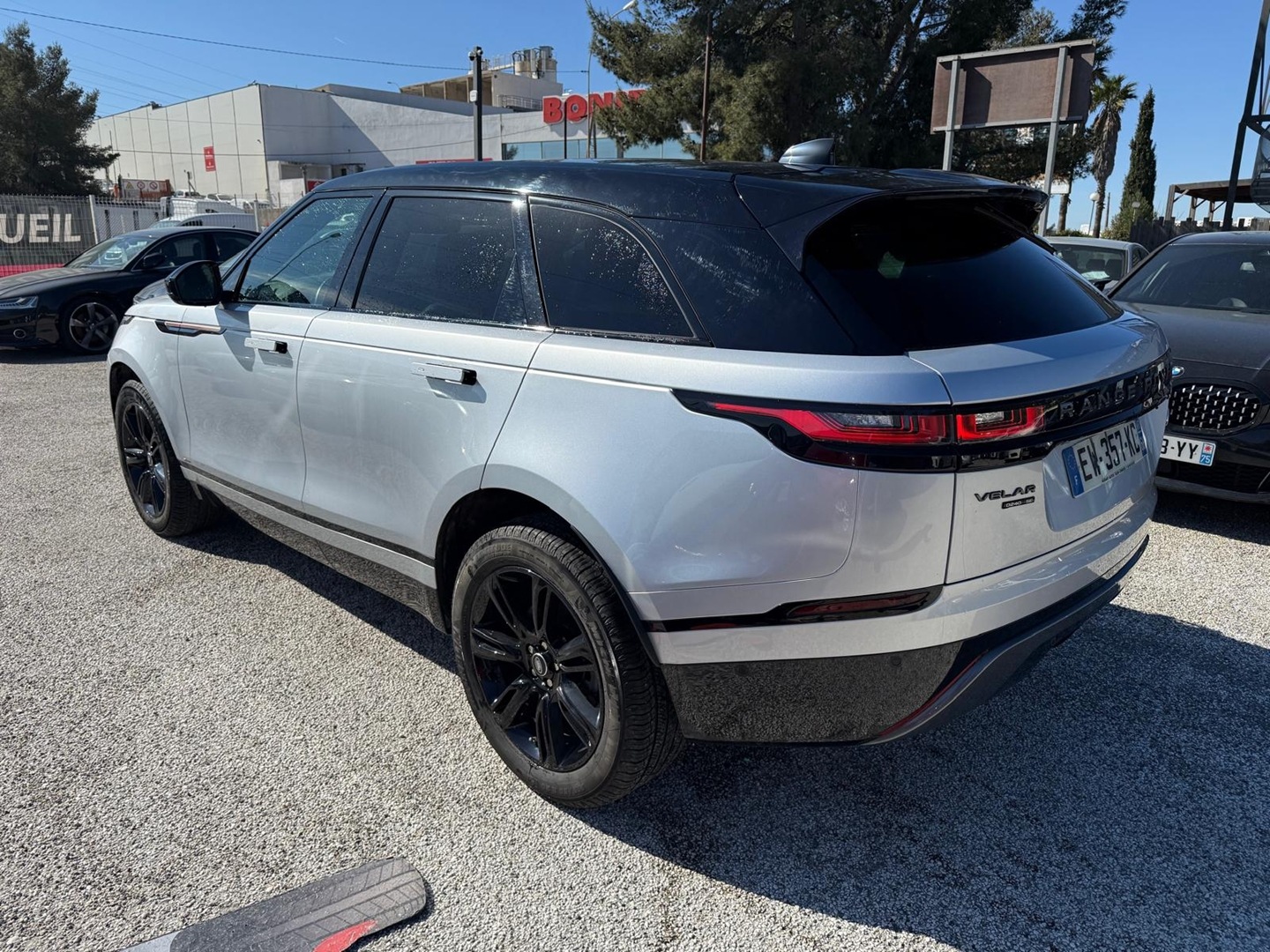 RANGE ROVER VELAR