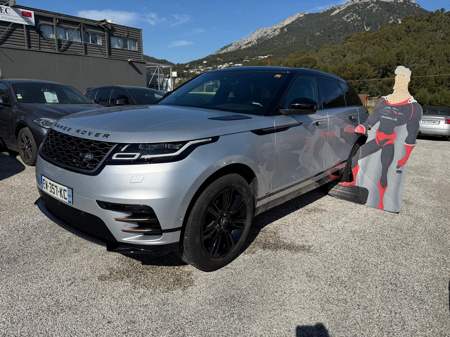 RANGE ROVER VELAR