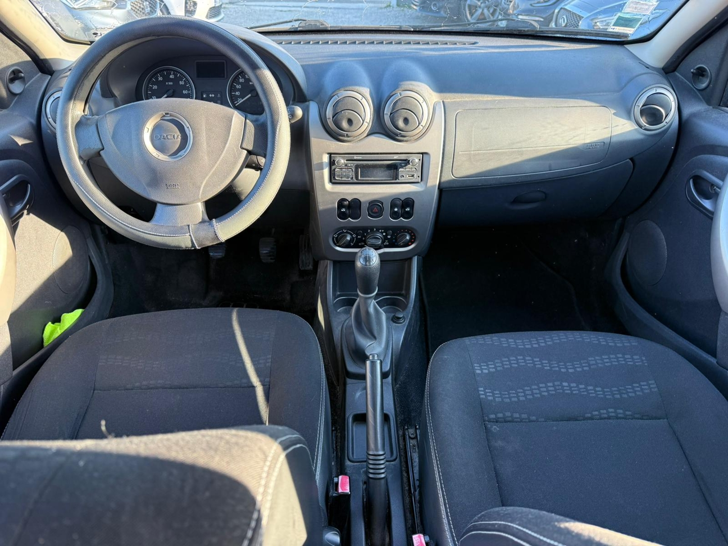 SANDERO
