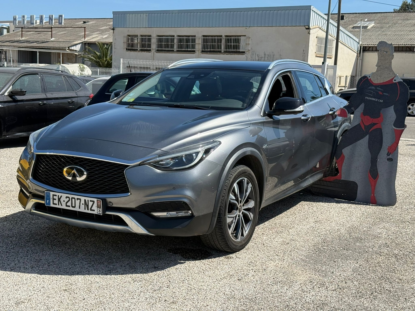 QX30