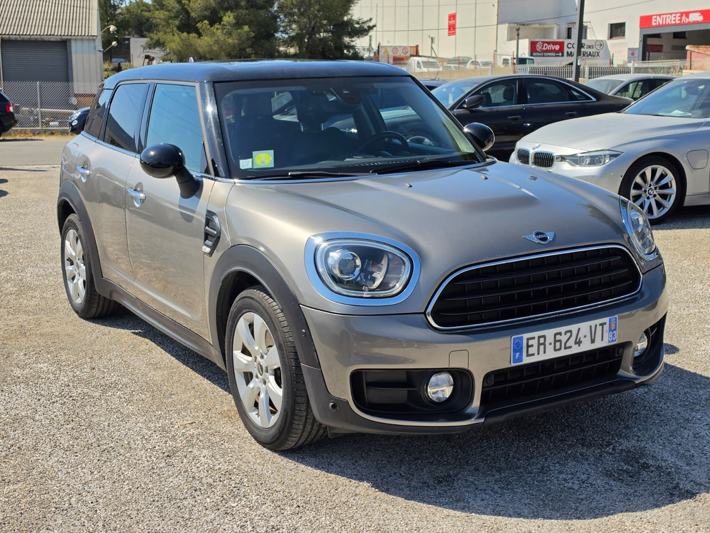 COUNTRYMAN