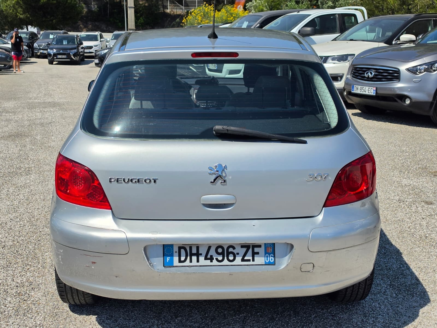 307
