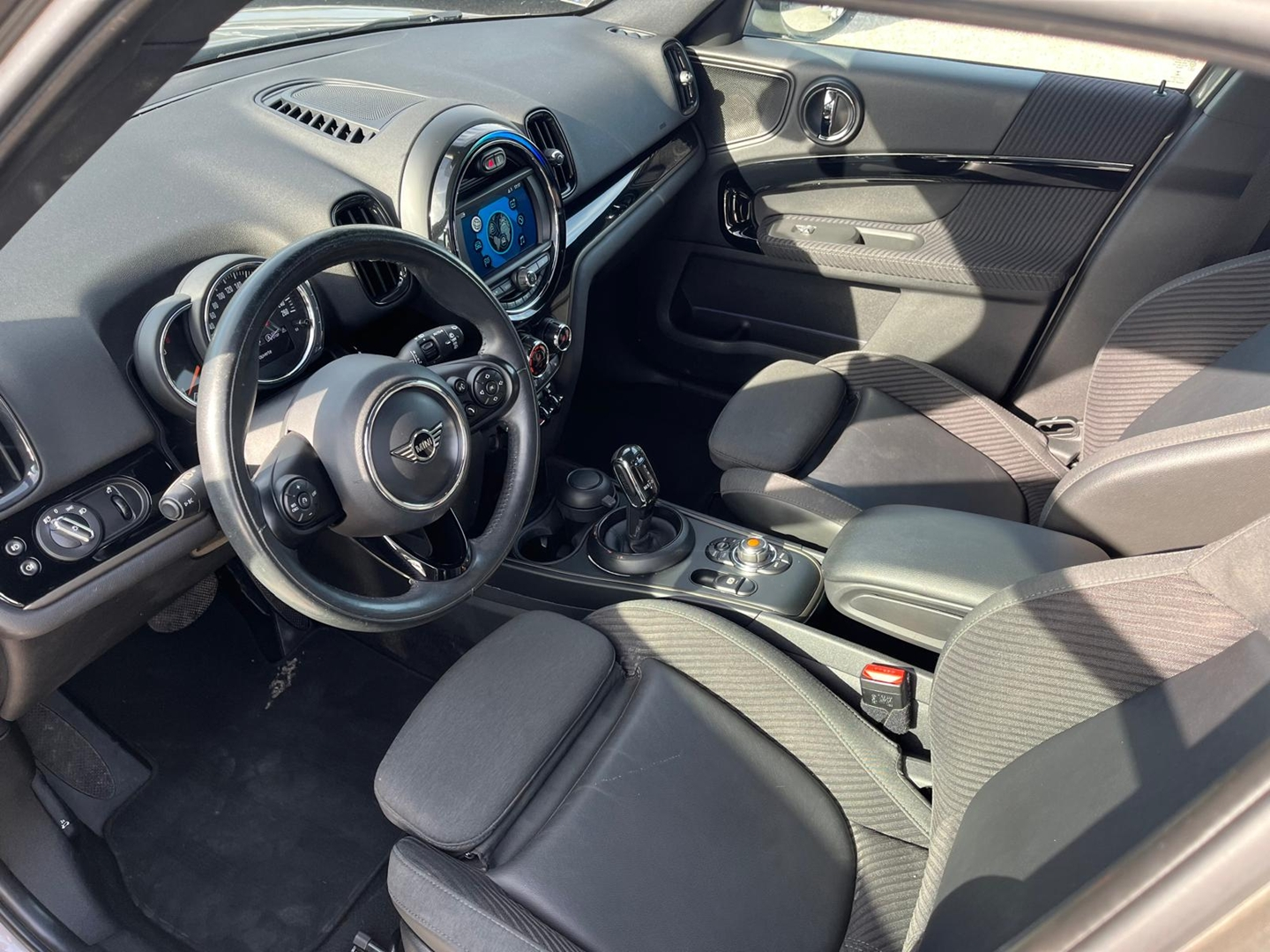 COUNTRYMAN