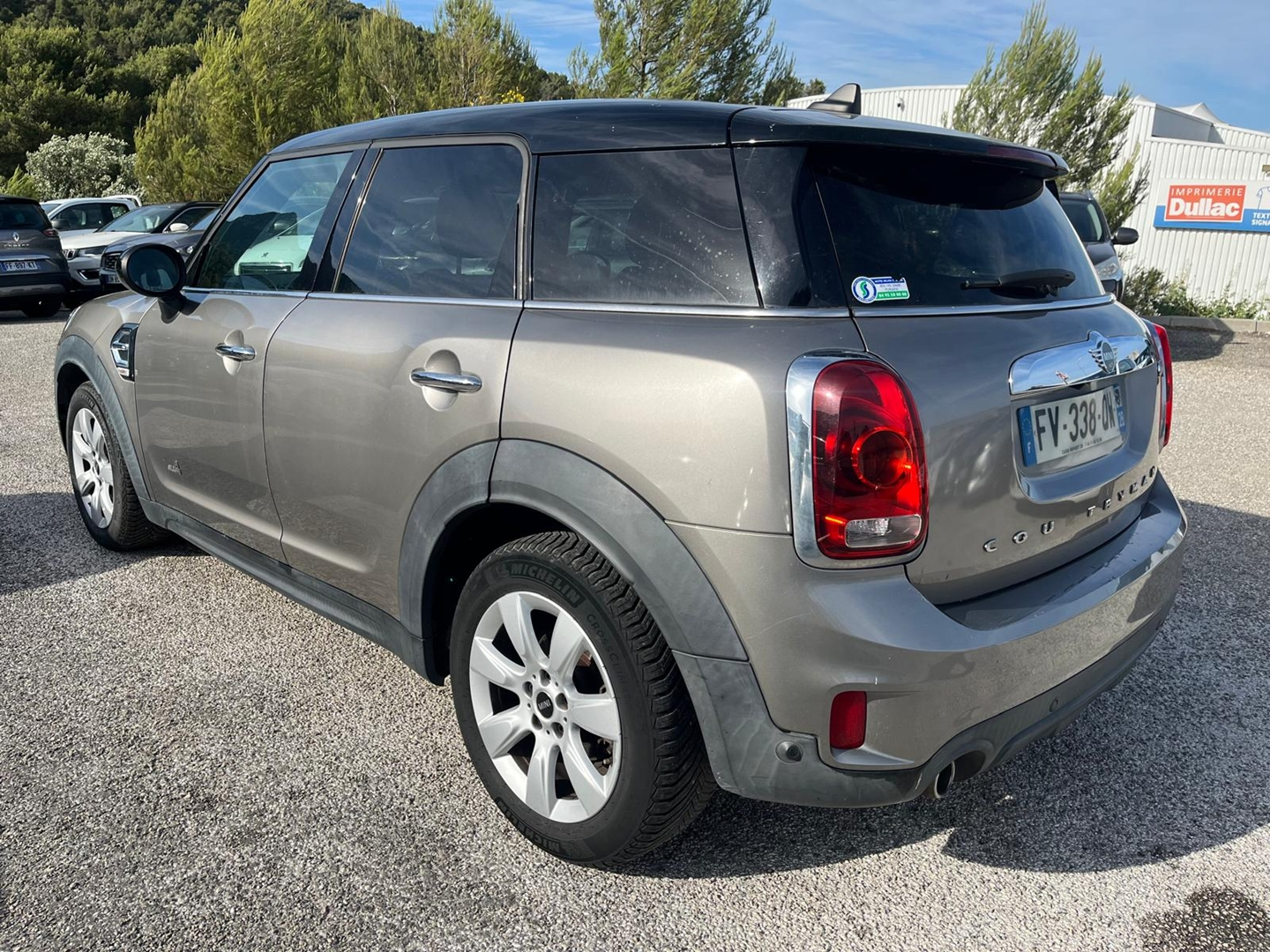 COUNTRYMAN