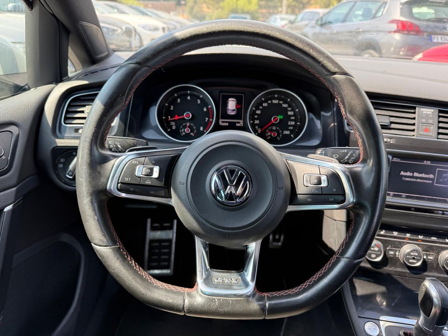 GOLF VII