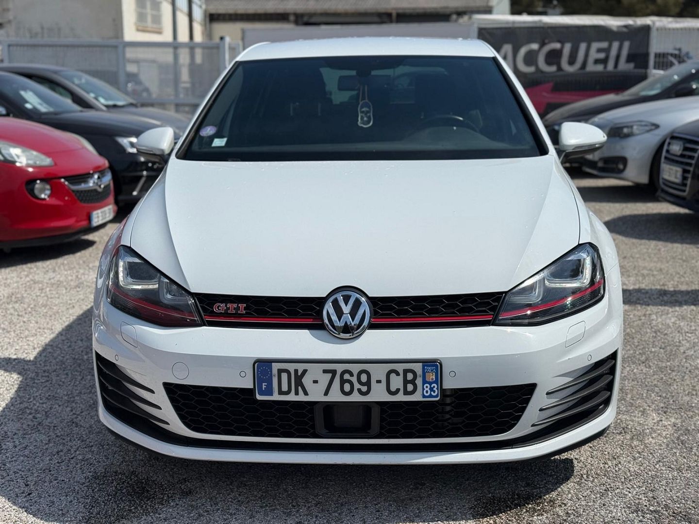 GOLF VII