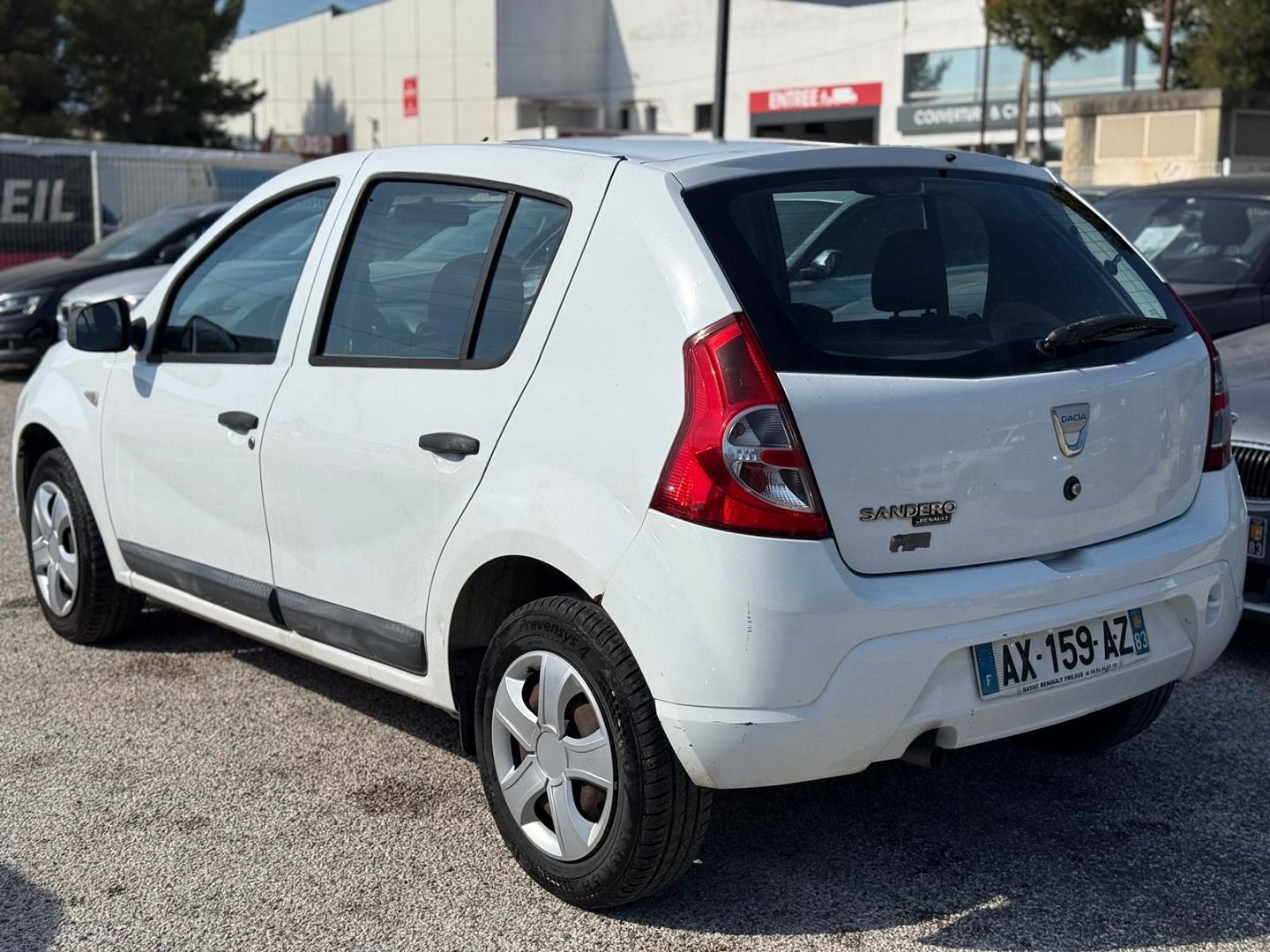 SANDERO