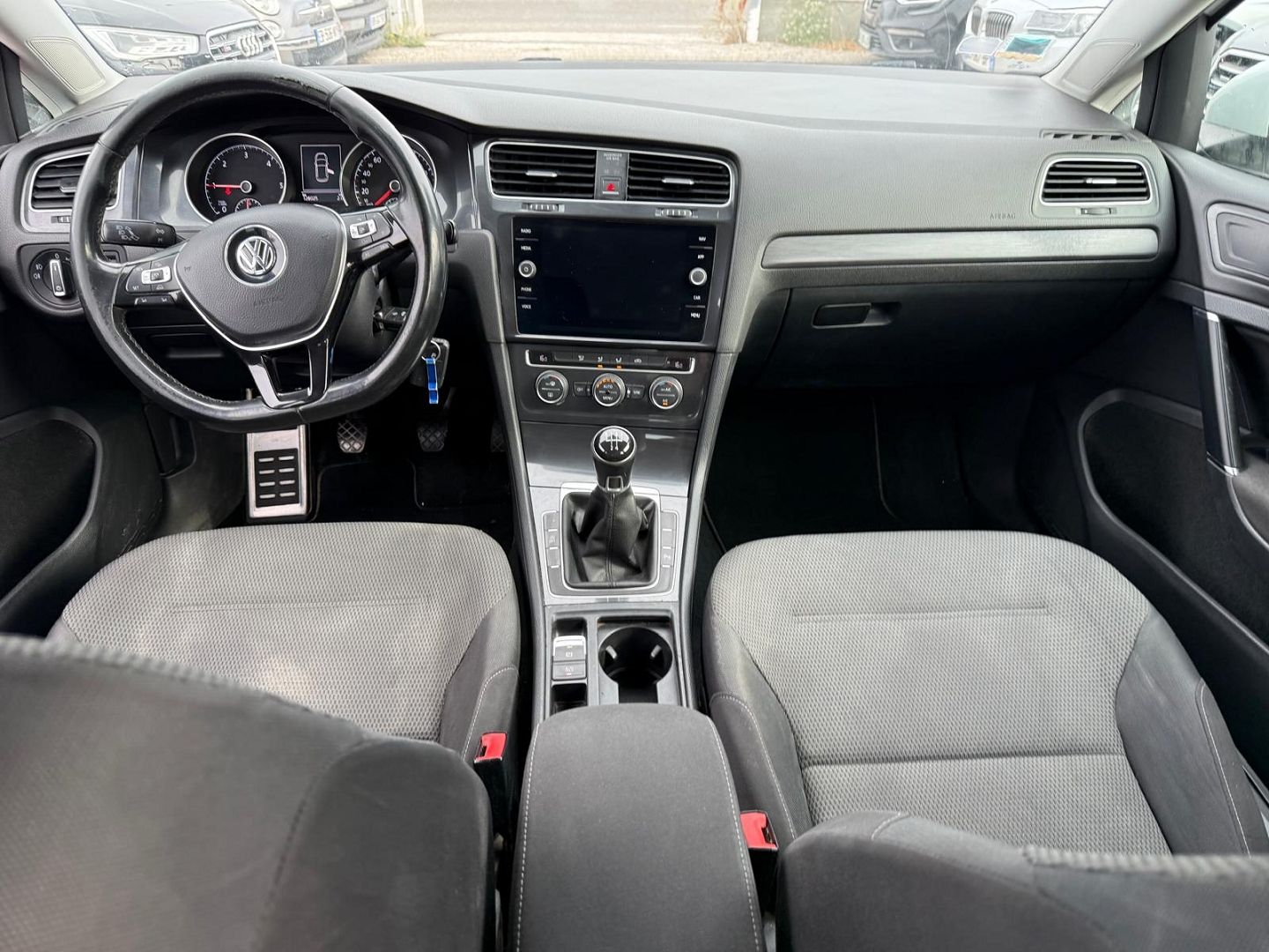 GOLF VII