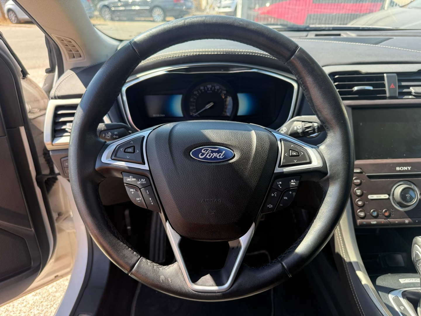 MONDEO