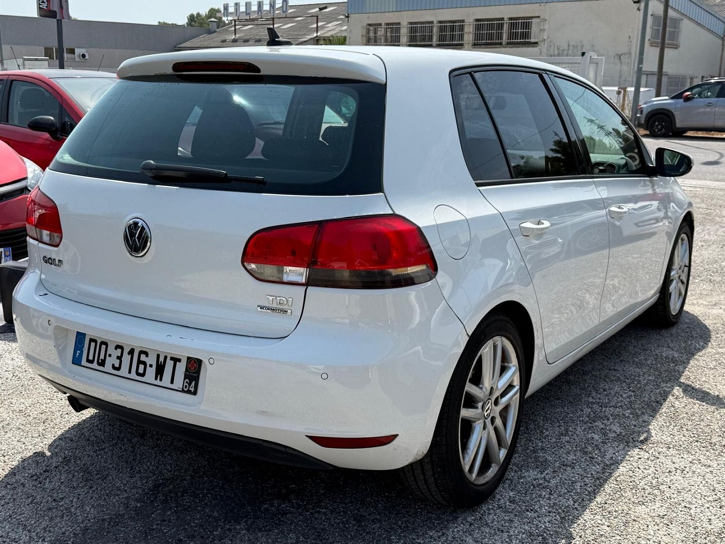 GOLF VI
