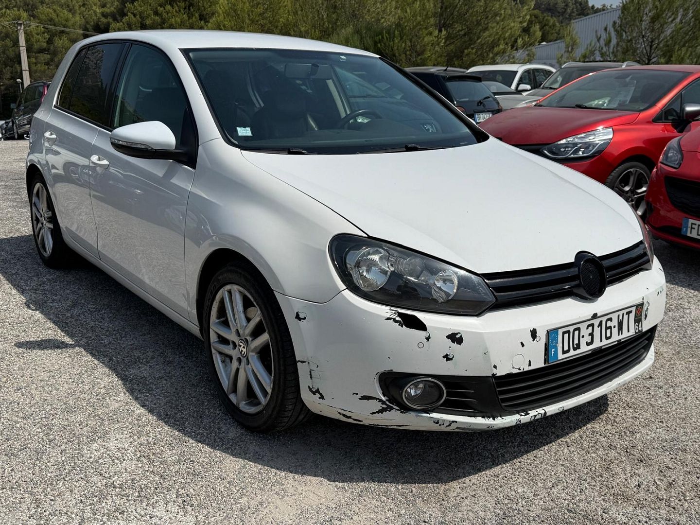 GOLF VI
