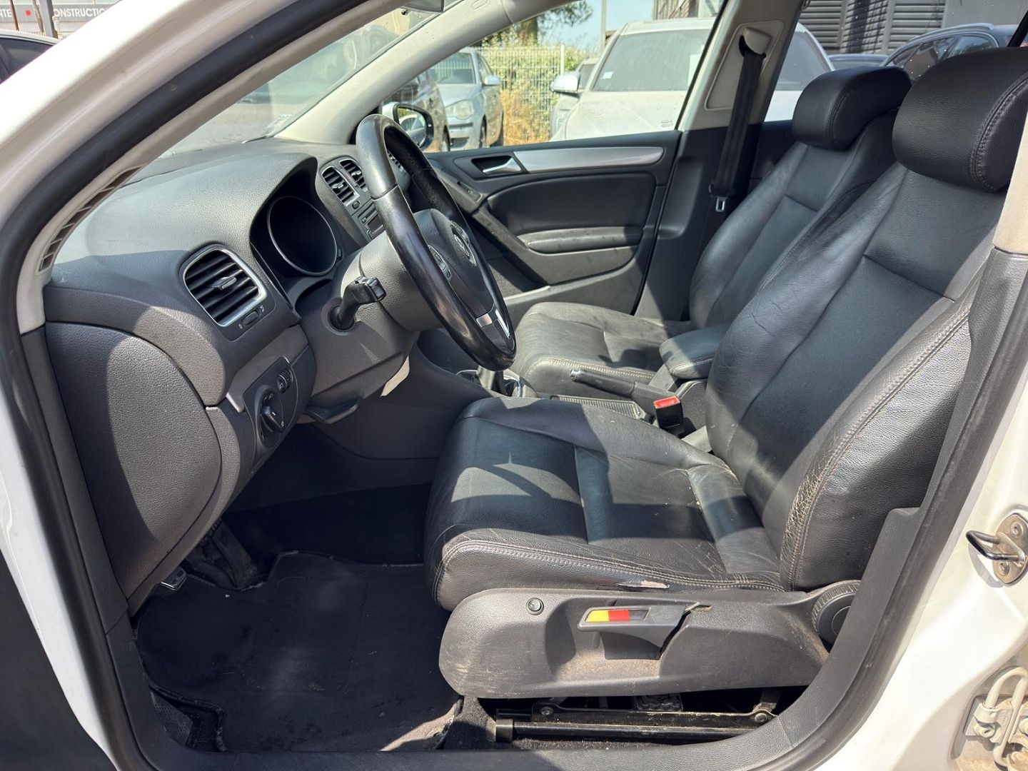 GOLF VI