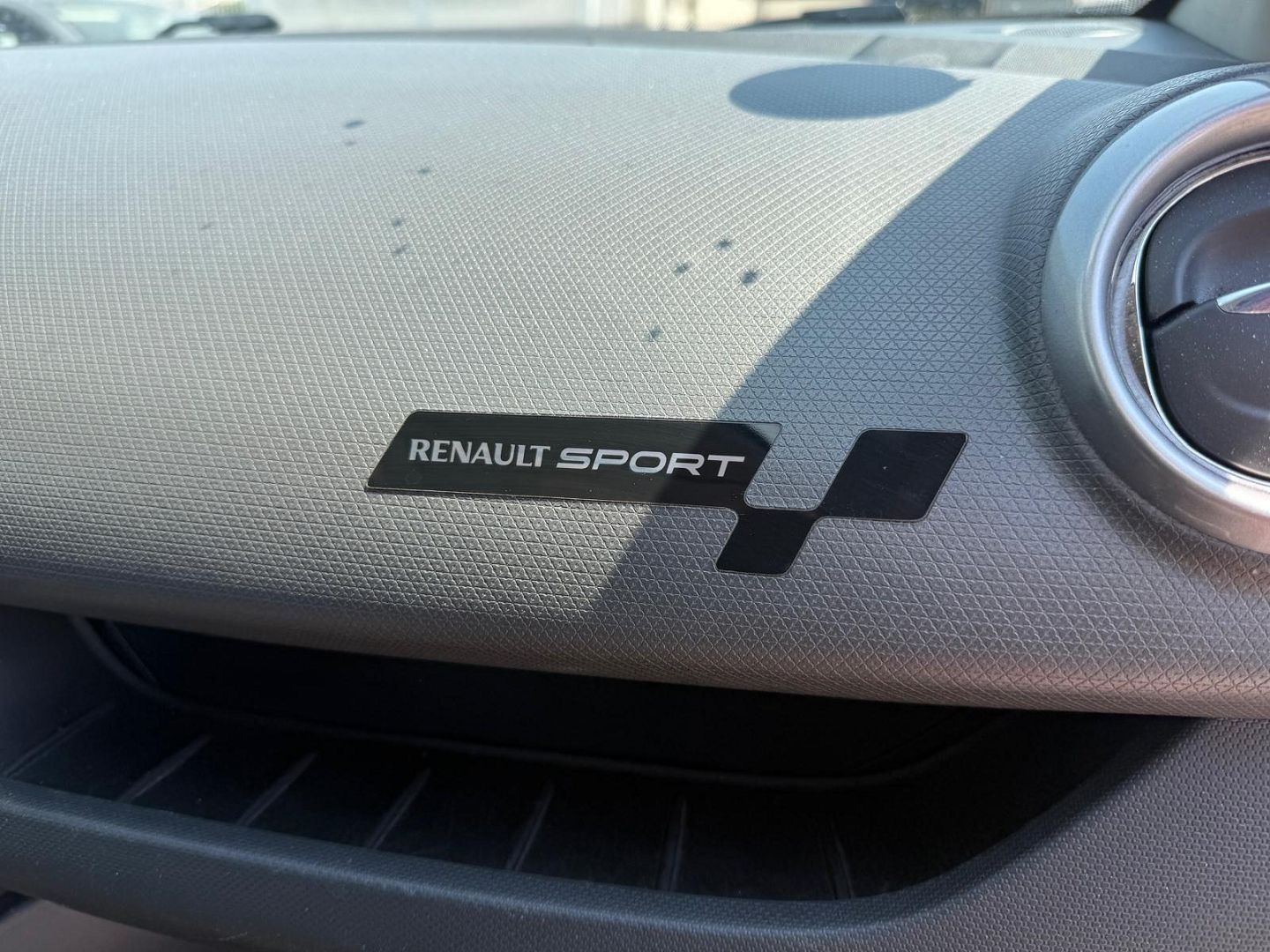 CLIO IV