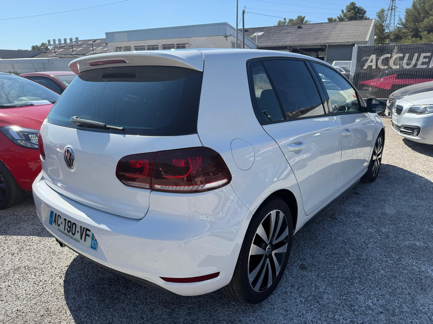 GOLF VI