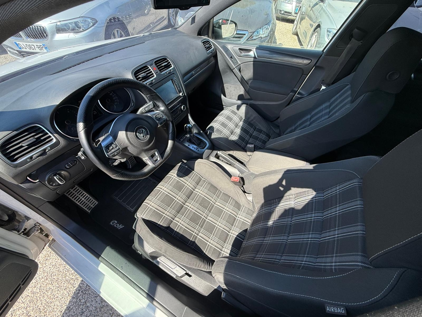 GOLF VI