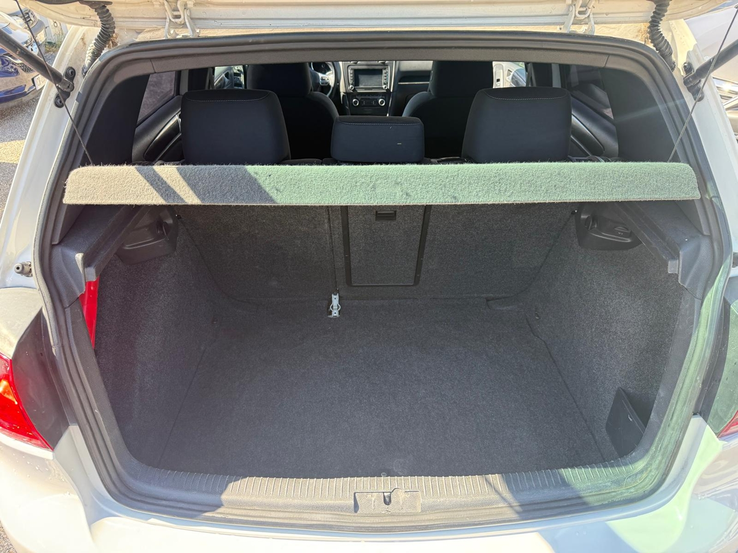 GOLF VI