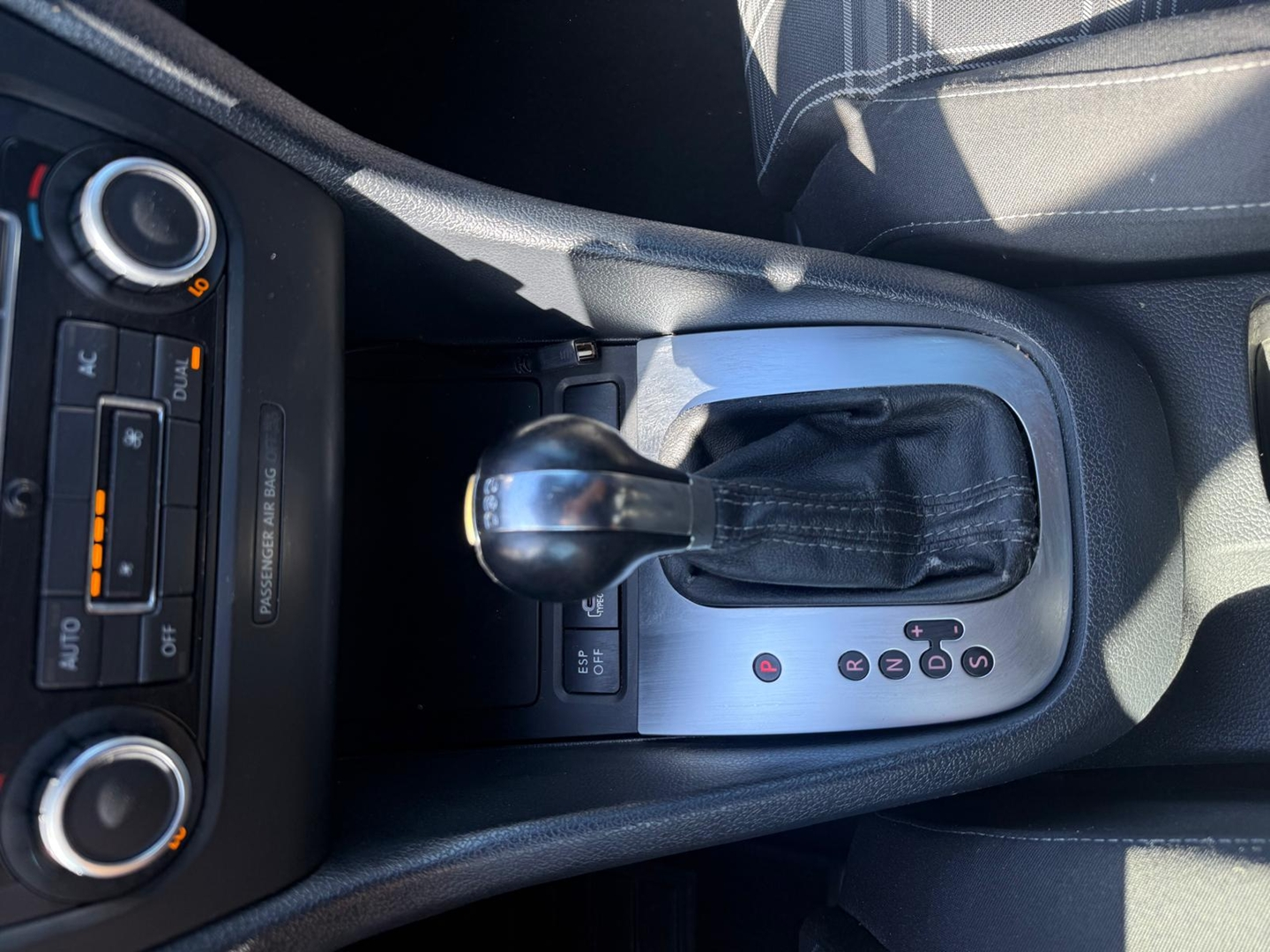GOLF VI