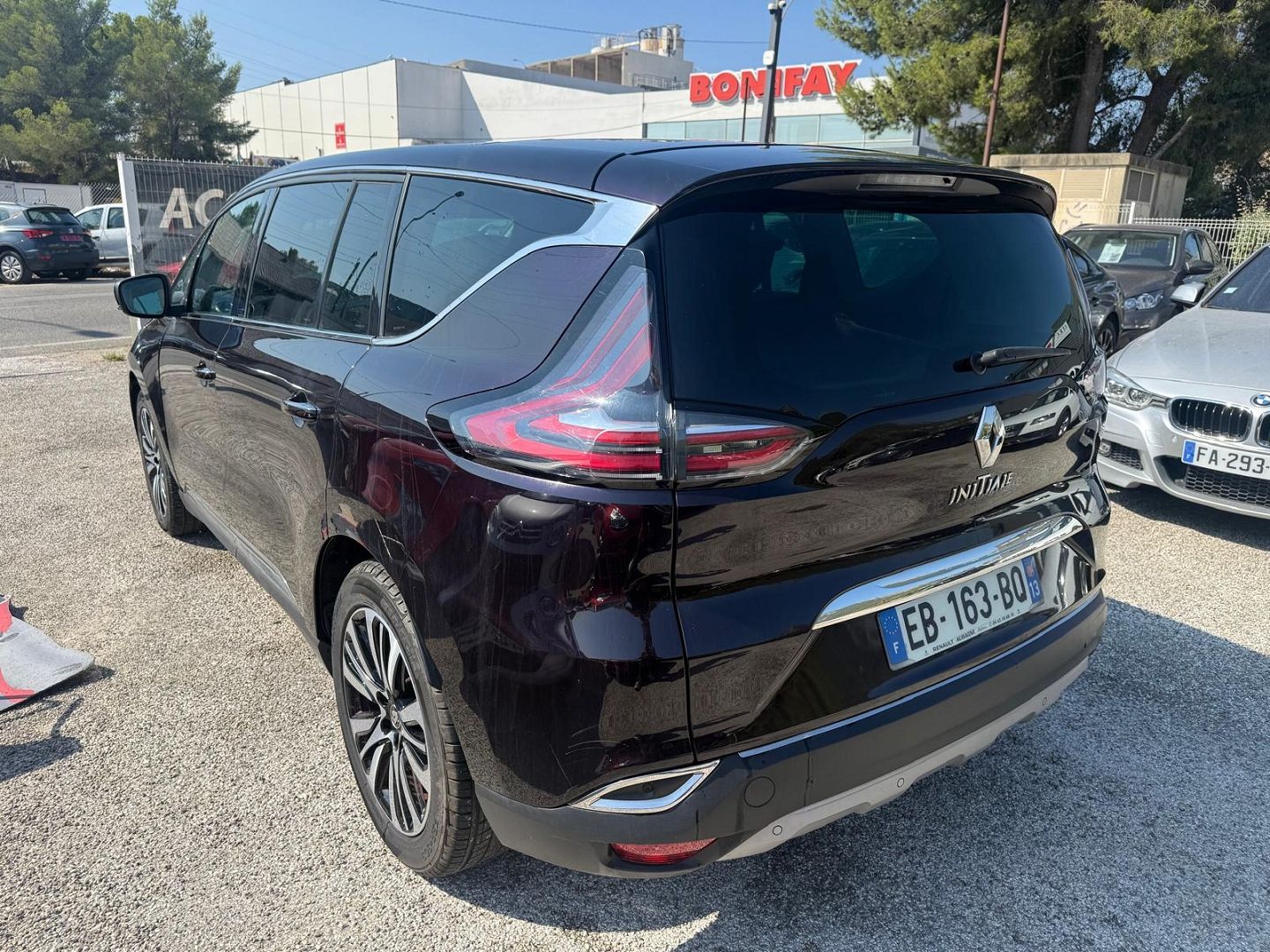 ESPACE V