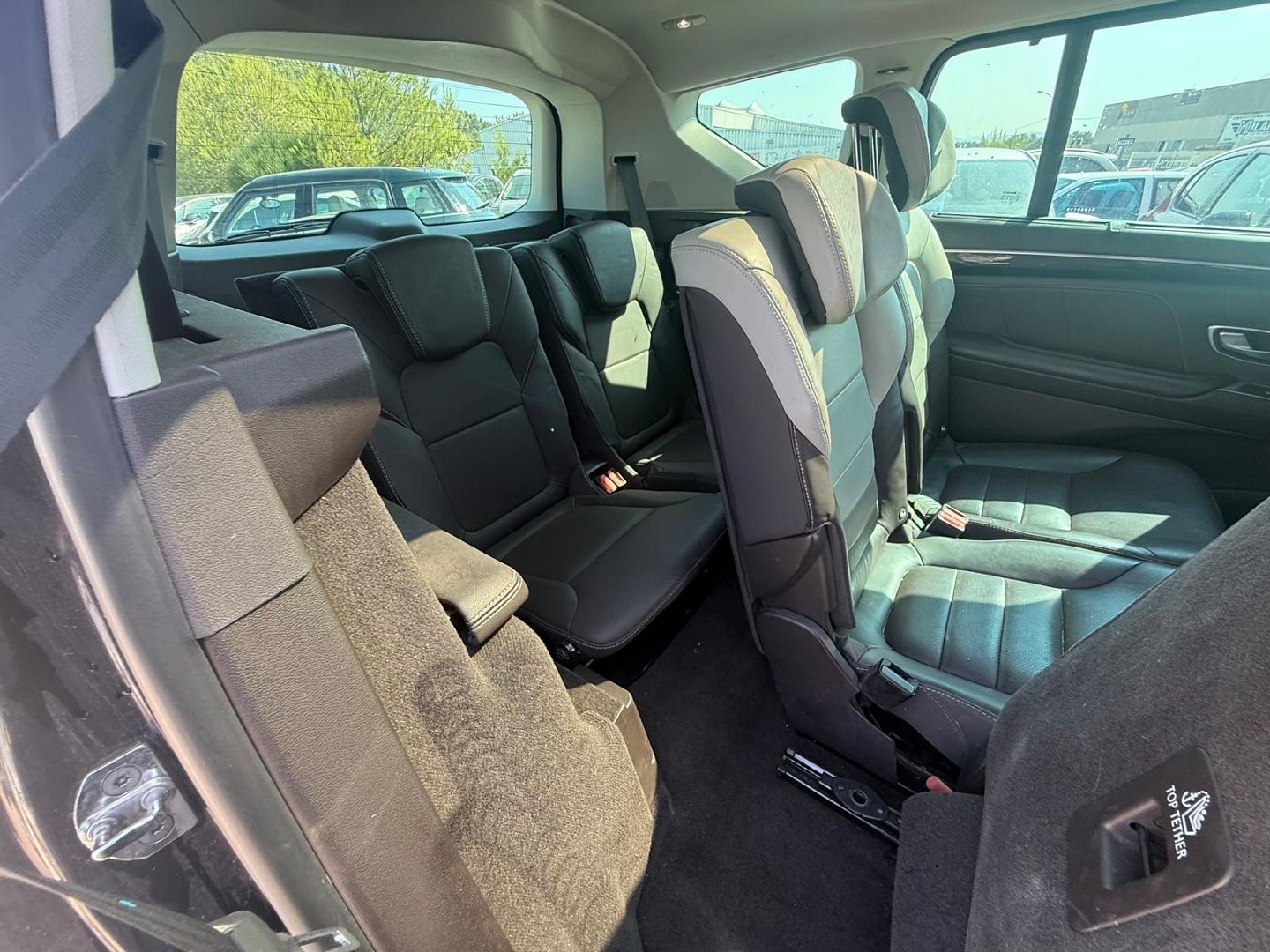 ESPACE V