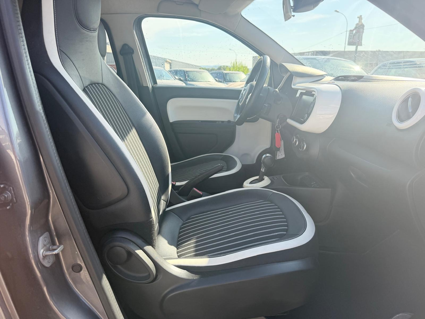TWINGO III