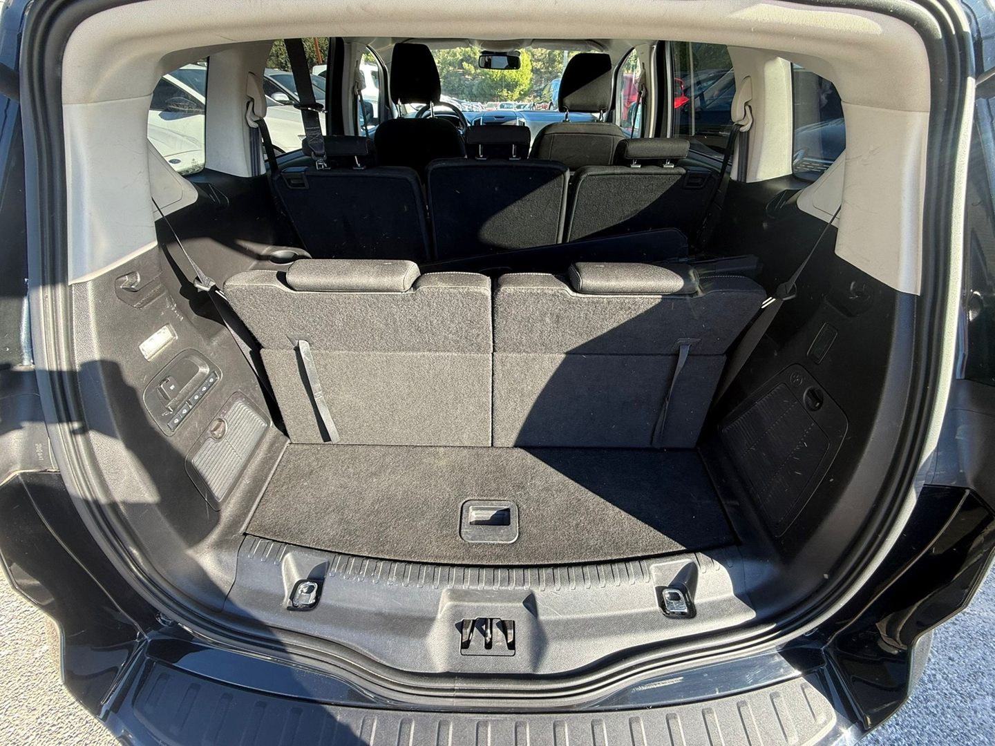 S-MAX
