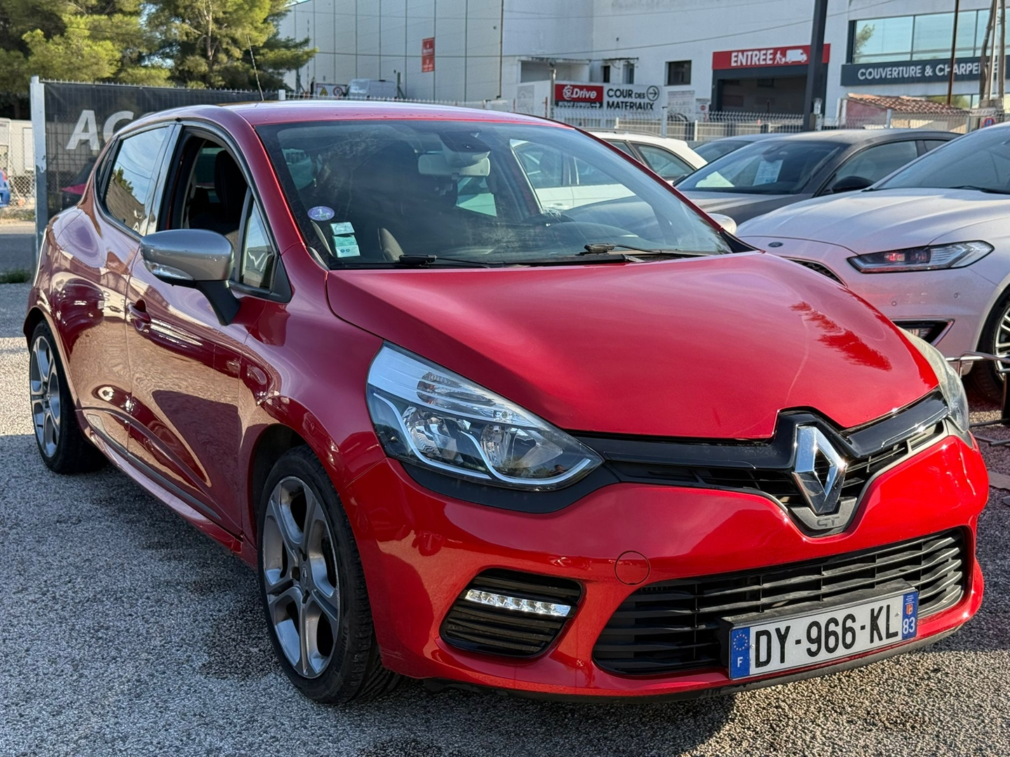 CLIO IV