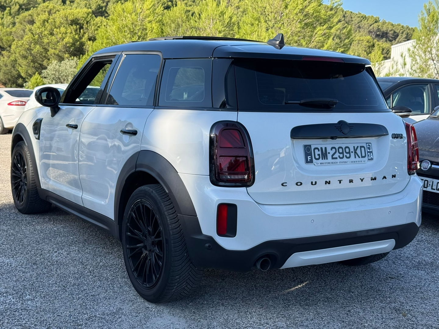 COUNTRYMAN