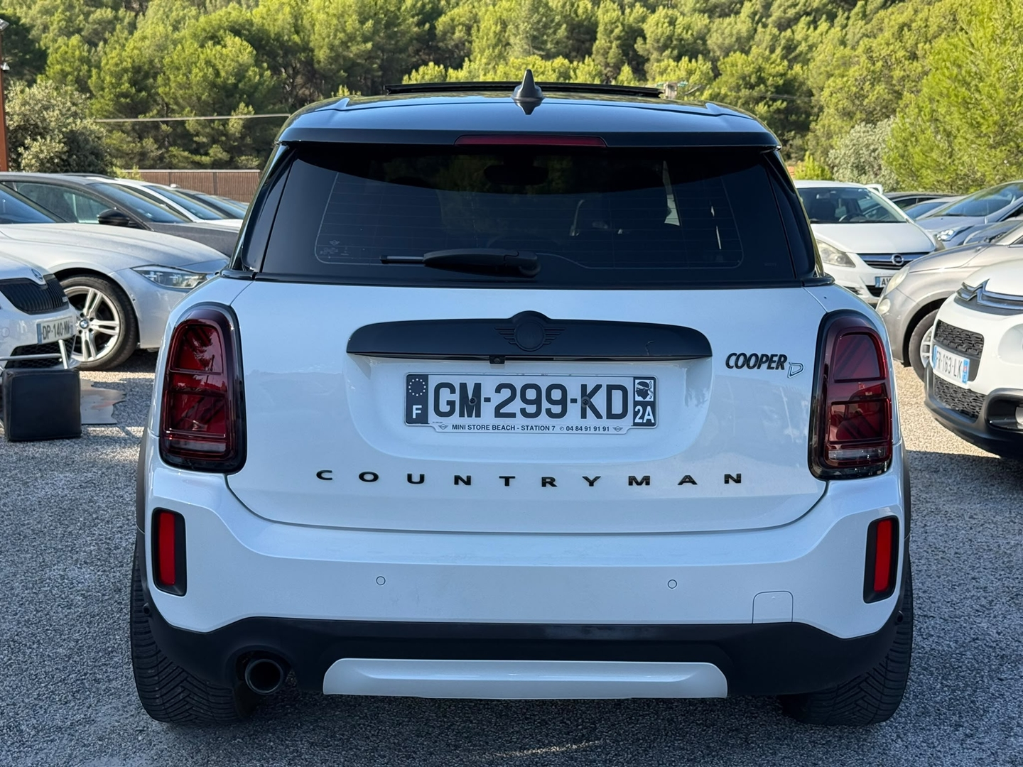 COUNTRYMAN