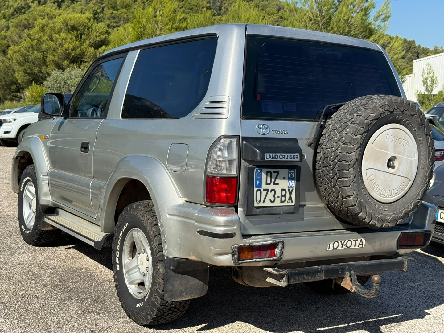 LAND CRUISER