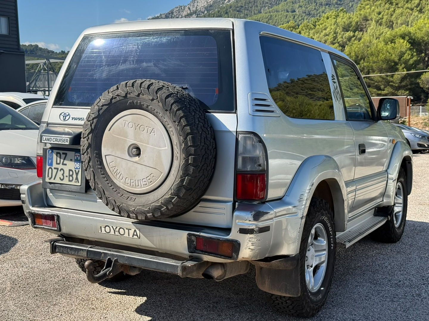 LAND CRUISER