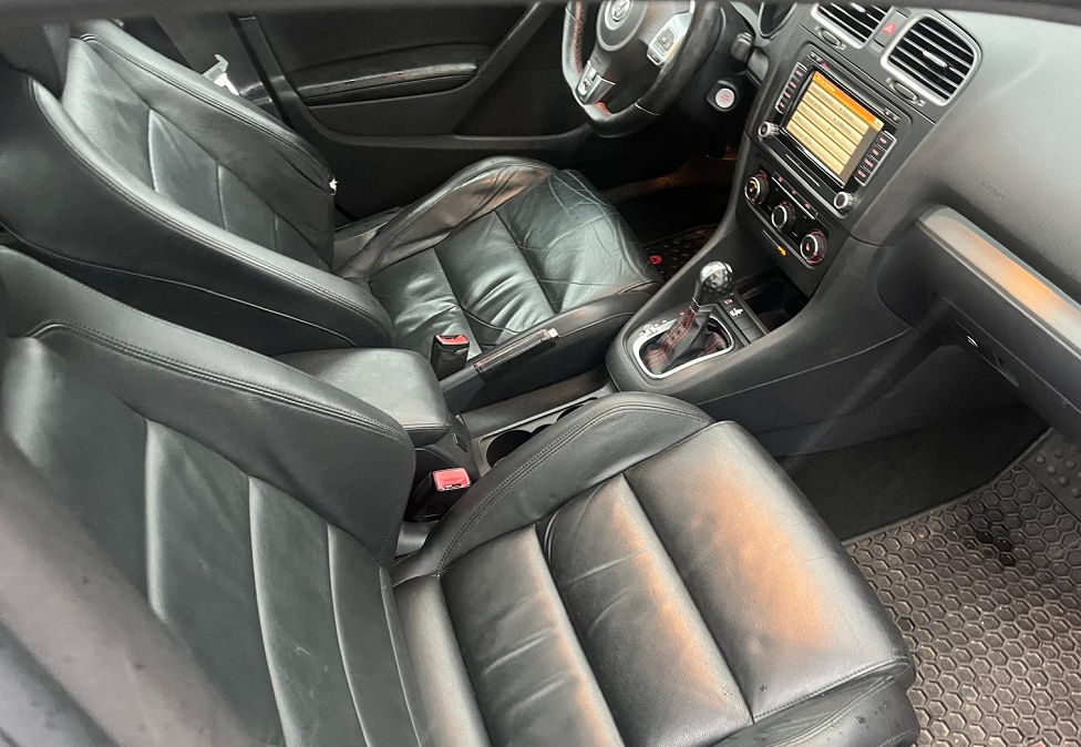 GOLF VI