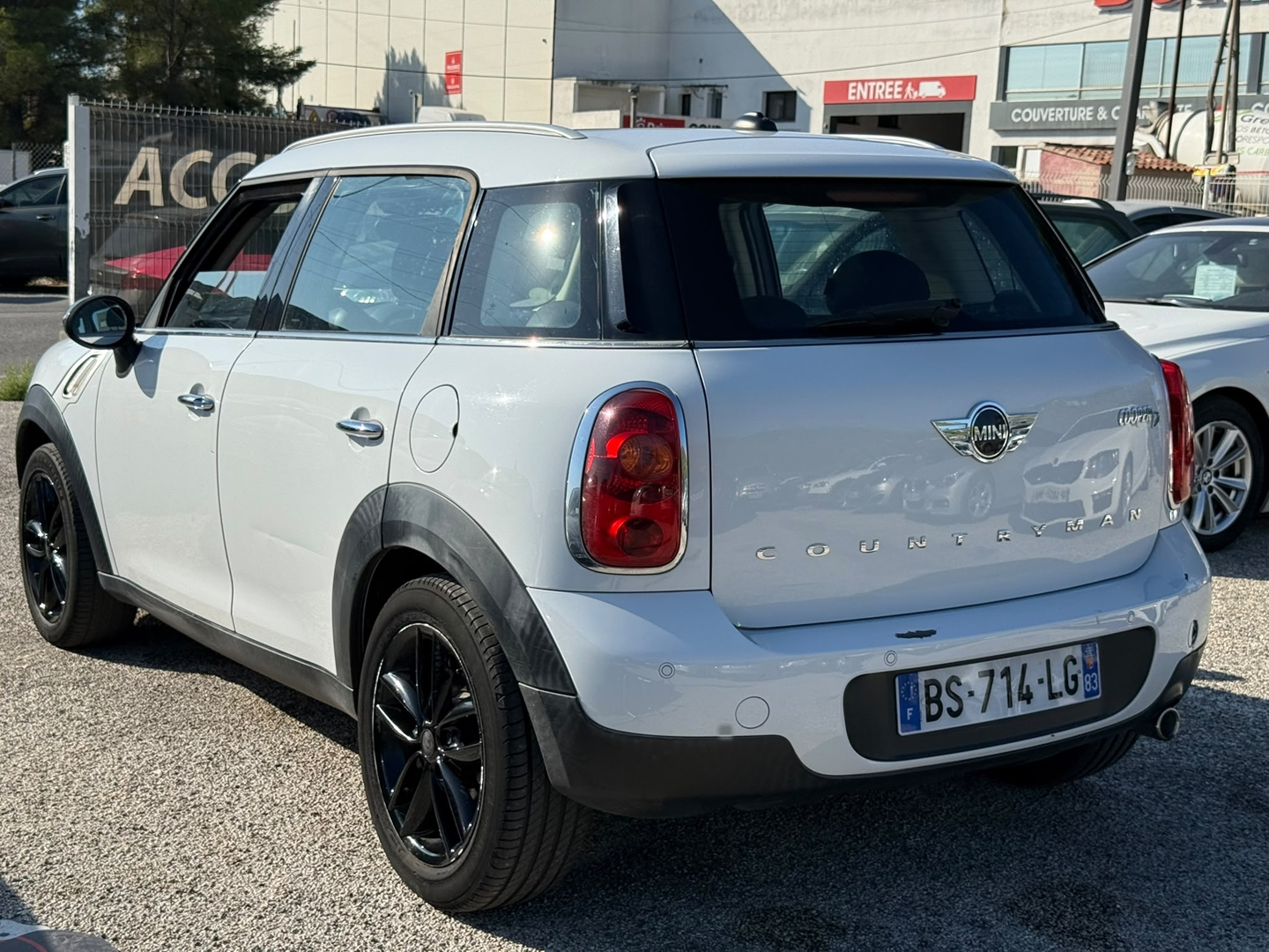 COUNTRYMAN