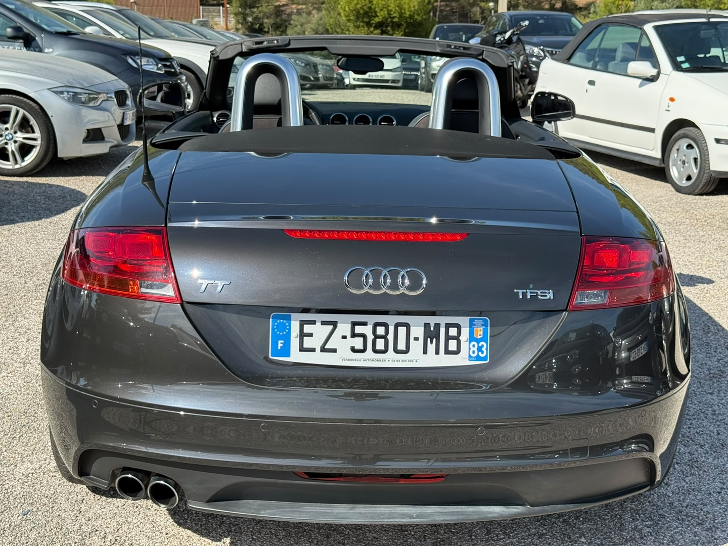 TT