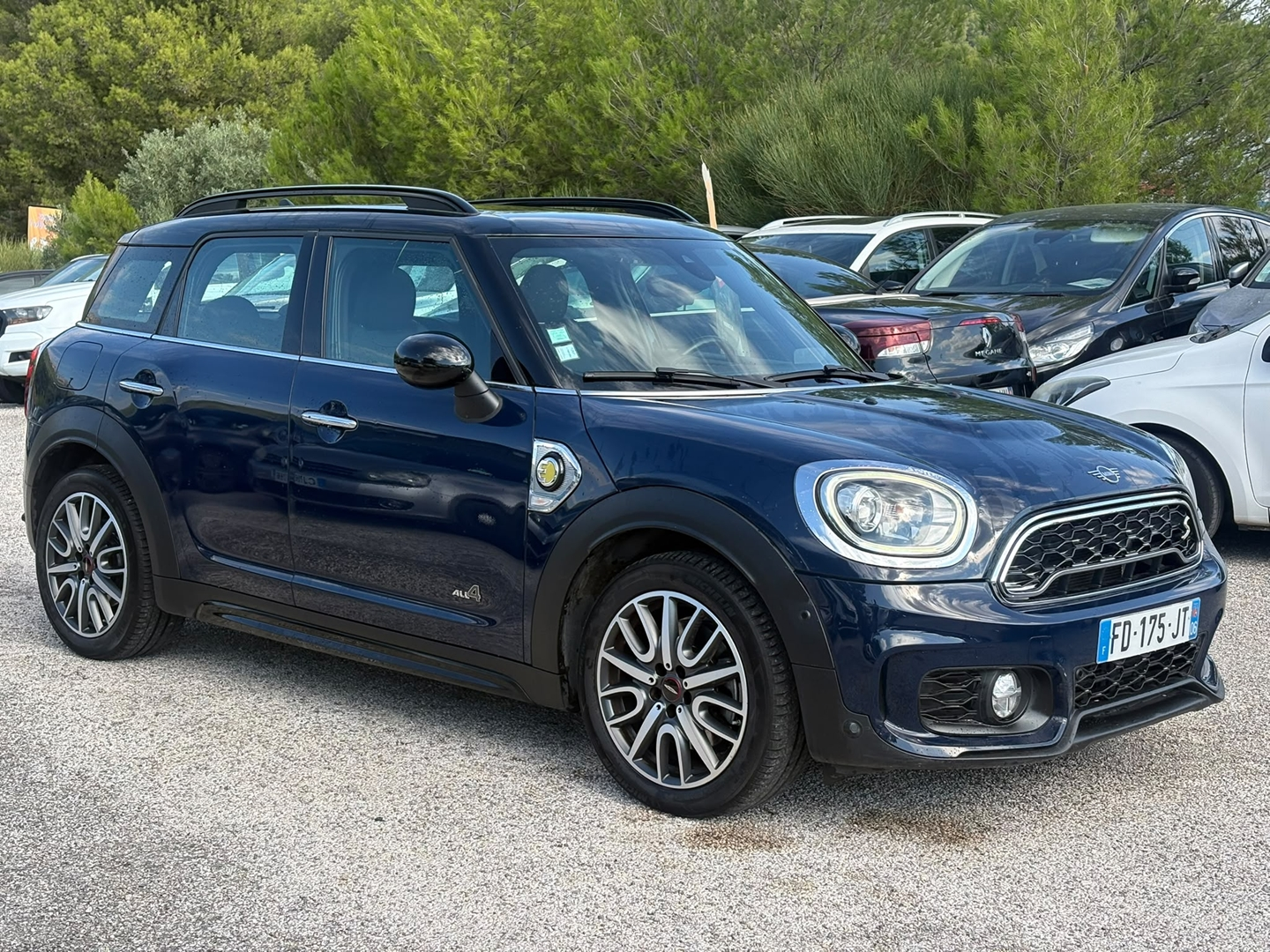 COUNTRYMAN