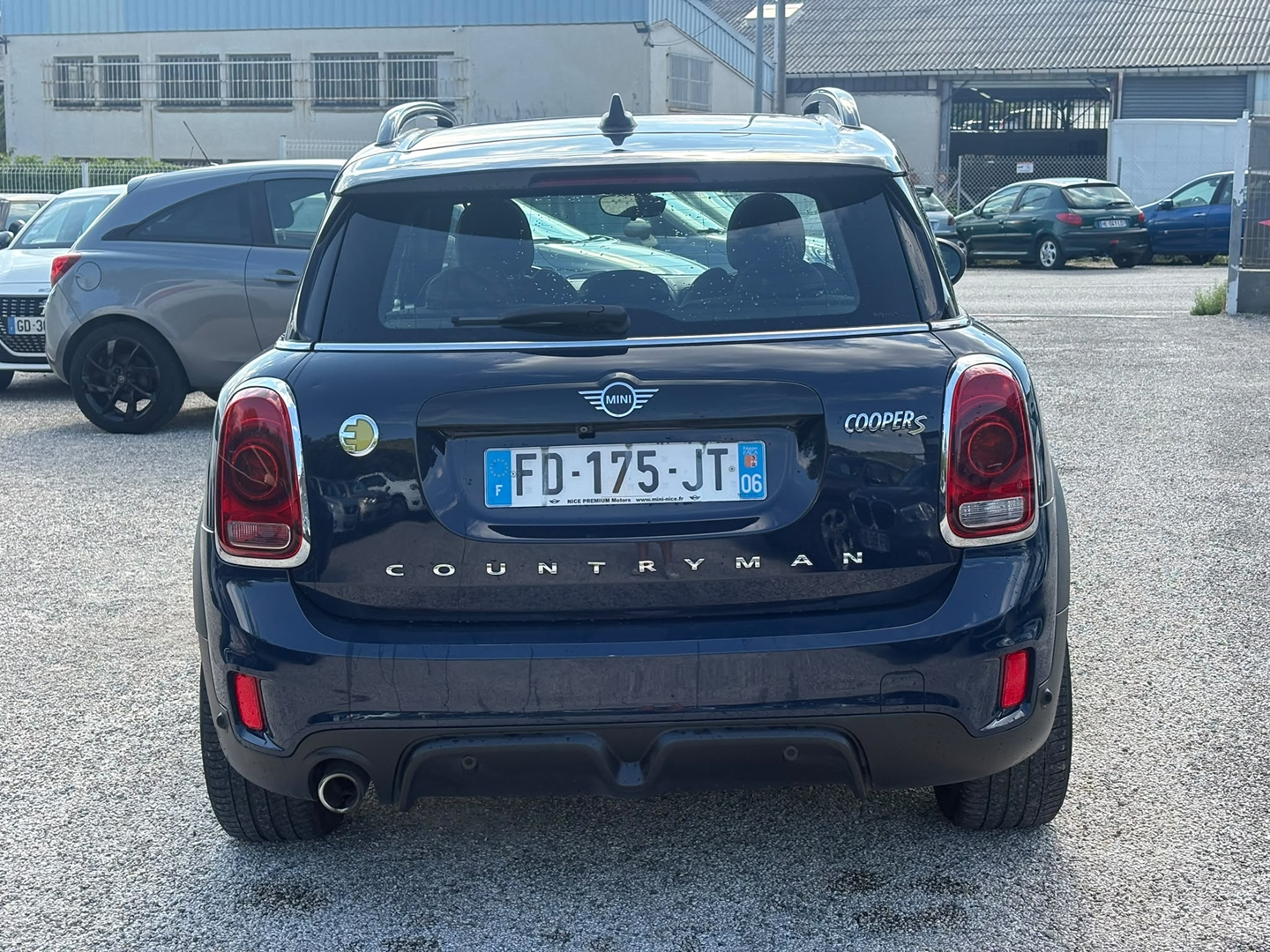 COUNTRYMAN