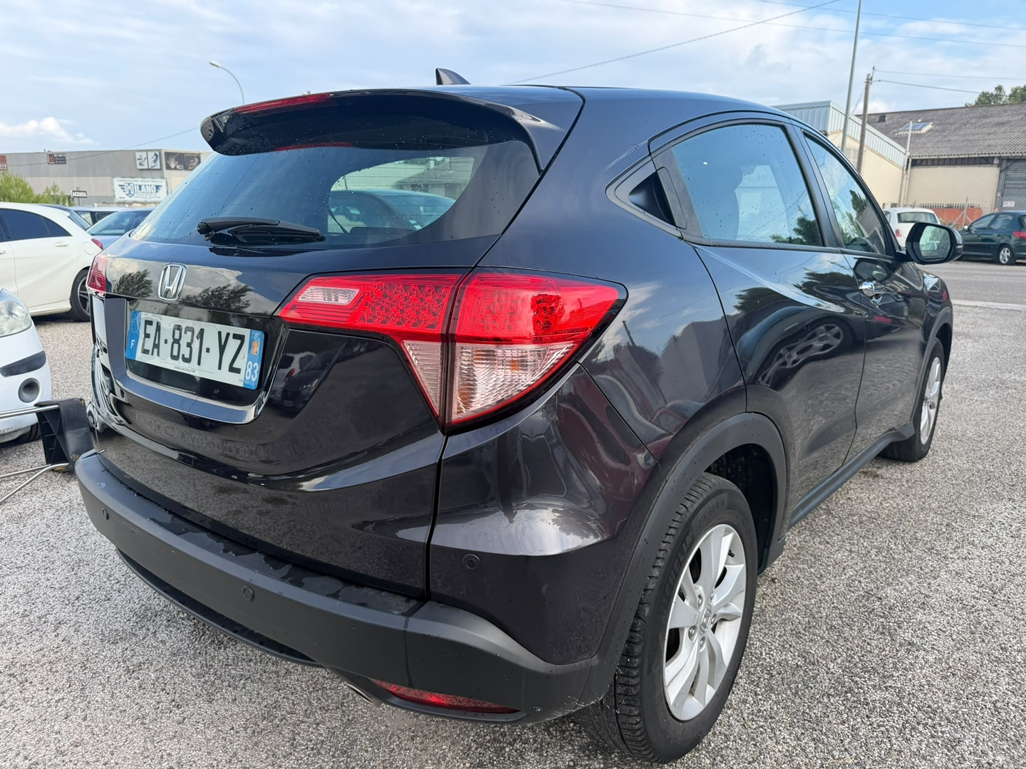 HR-V