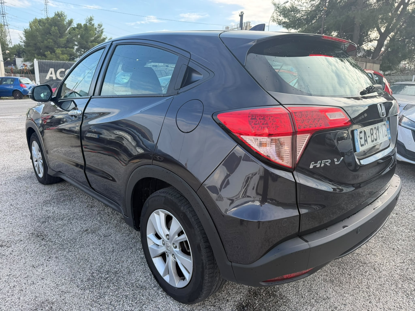 HR-V
