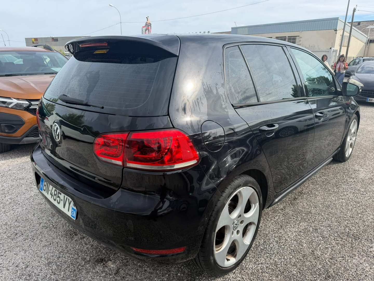 GOLF VI
