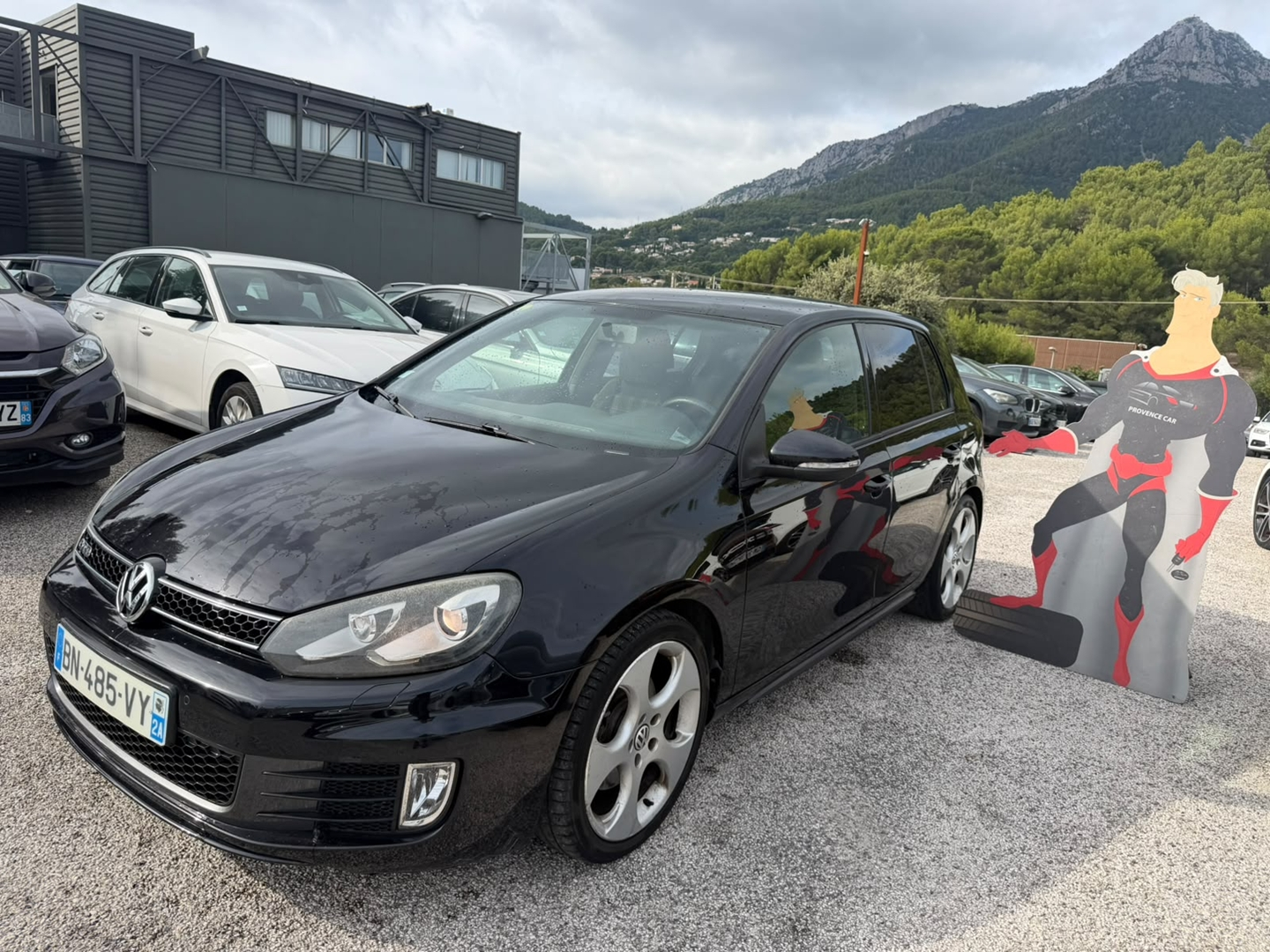 GOLF VI