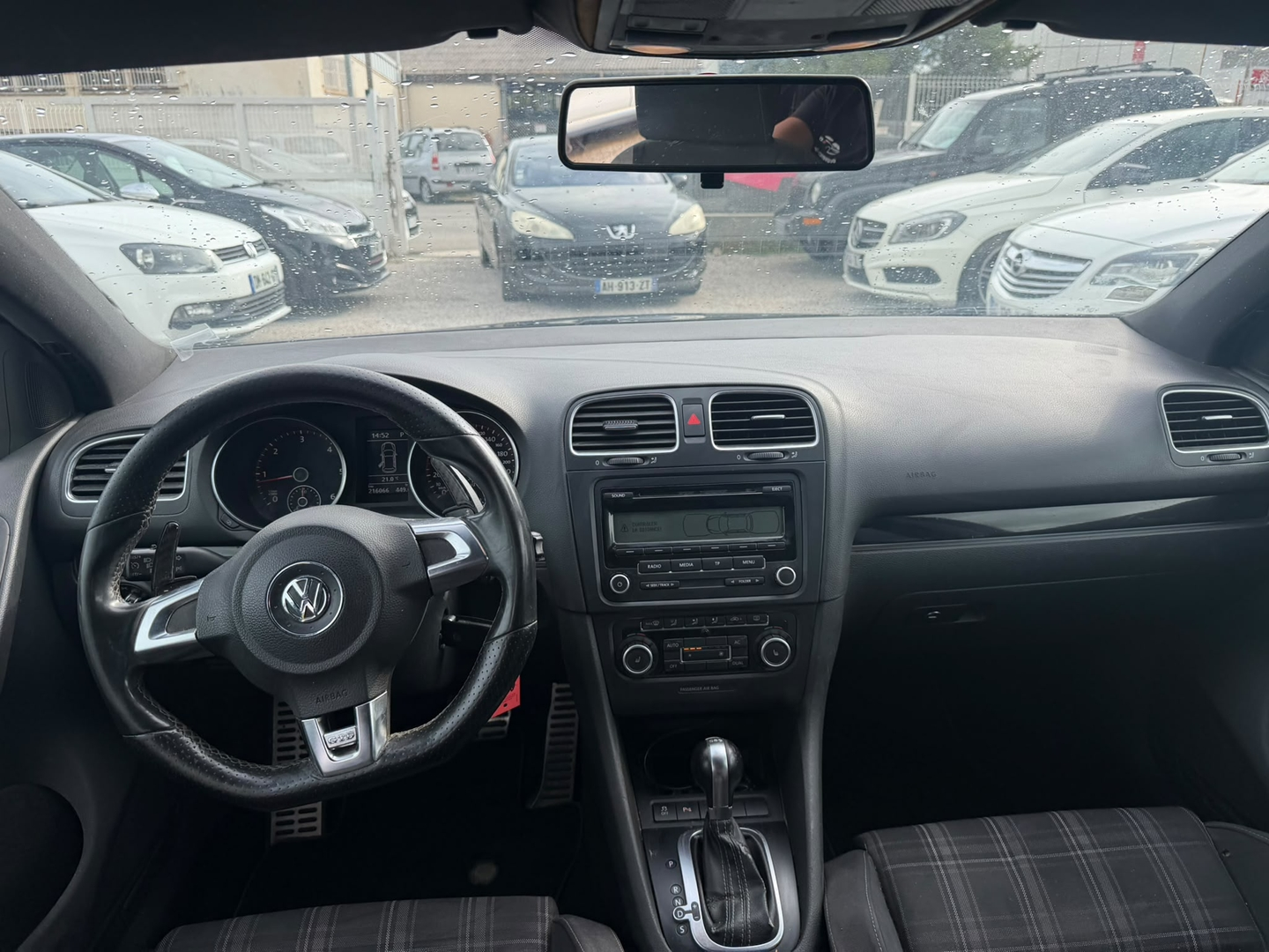 GOLF VI